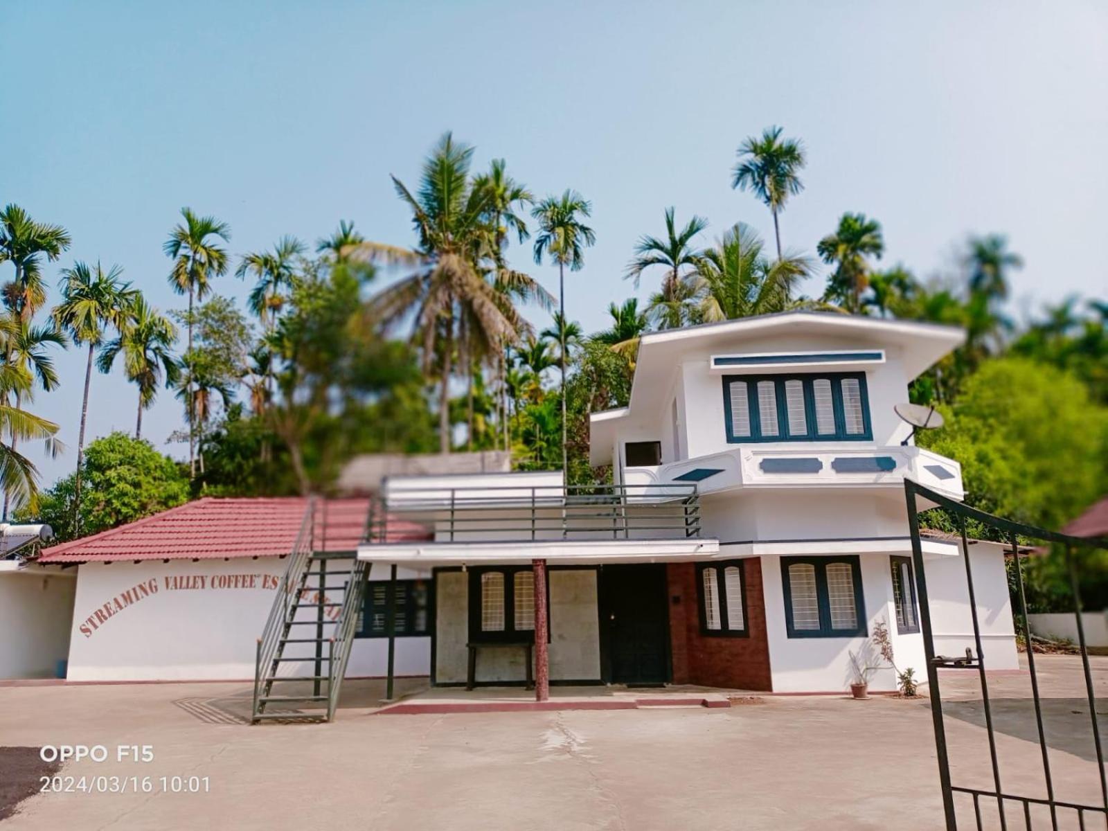 Streaming Valley Independent Coffee Estate Stay Madikeri Exteriör bild